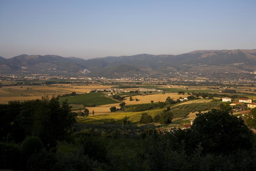 Agriturismo Il Girasole Montefalco Exterior photo
